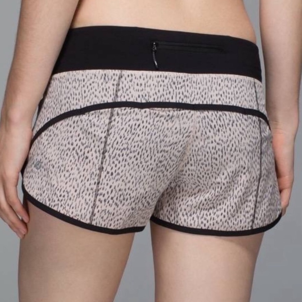 Lululemon “Speckle Dot Parfait” Speed Shorts